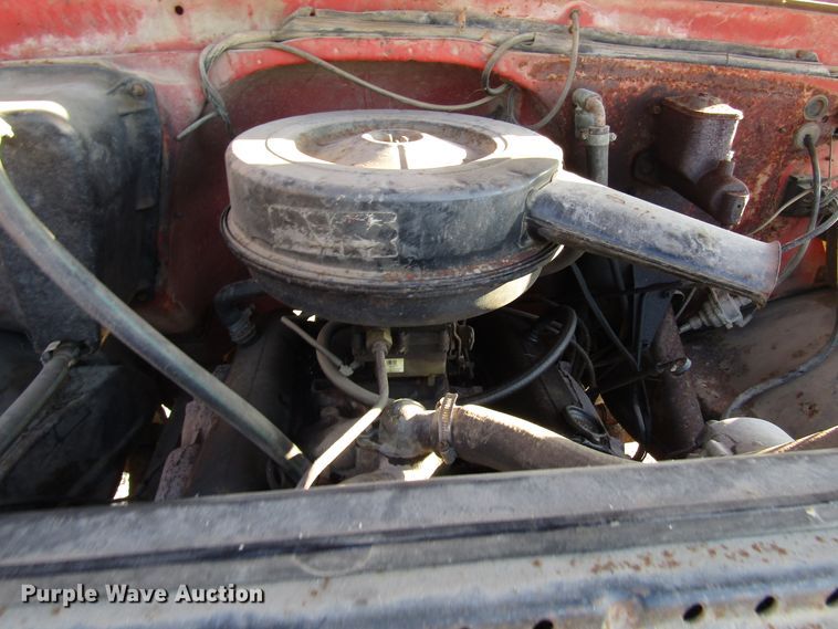 image for item DH8381 1970 GMC 5500 grain truck