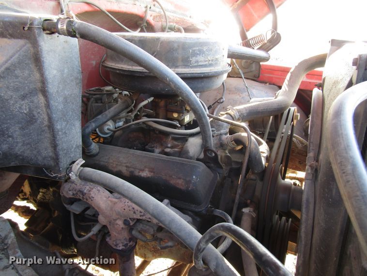 image for item DH8381 1970 GMC 5500 grain truck