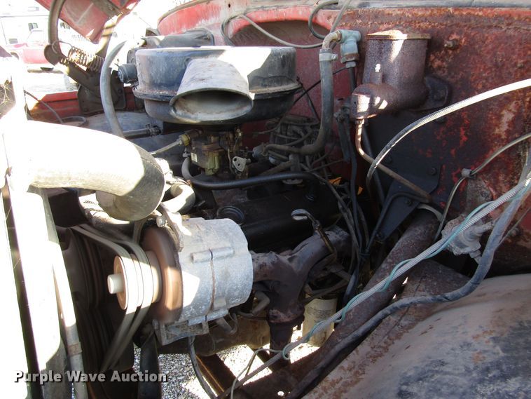 image for item DH8381 1970 GMC 5500 grain truck