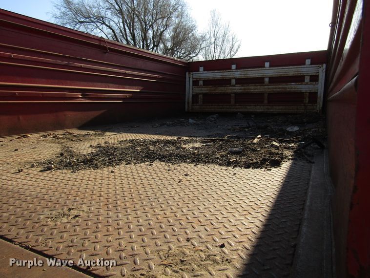 image for item DH8381 1970 GMC 5500 grain truck