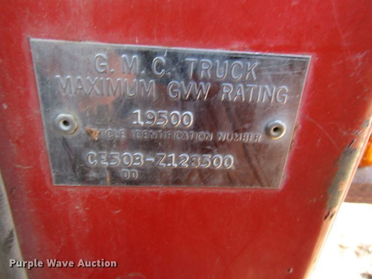 image for item DH8381 1970 GMC 5500 grain truck