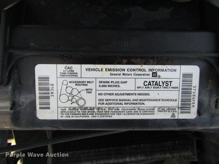 image for item DH8385 1996 Cadillac Fleetwood limousine