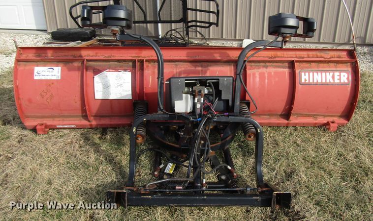 image for item DH8387 Hiniker 9'W snow plow