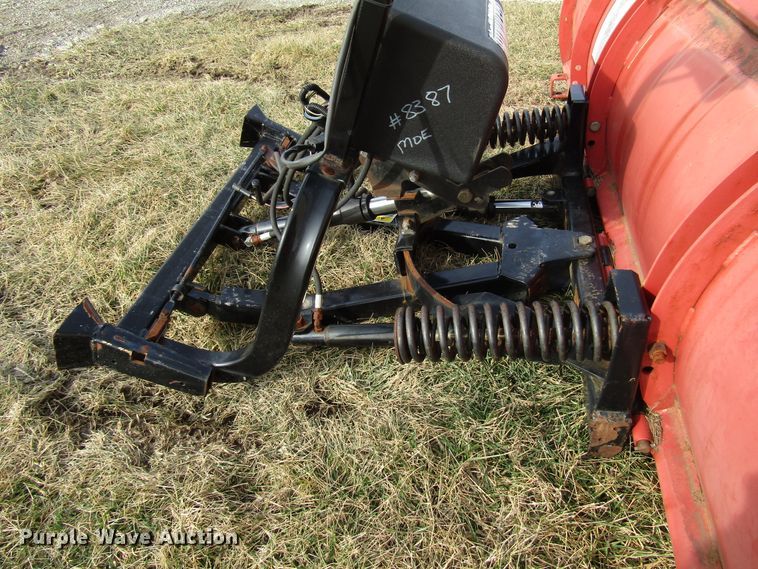 image for item DH8387 Hiniker 9'W snow plow