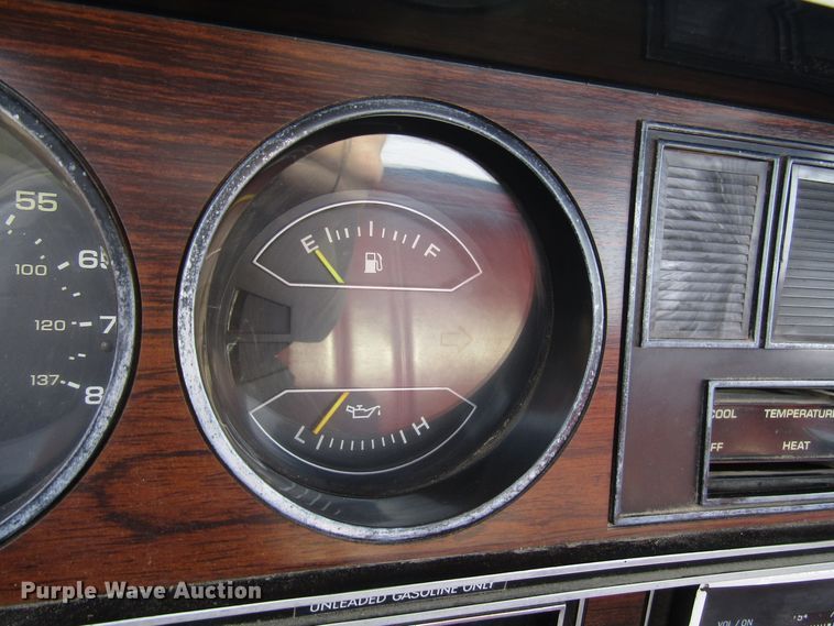 image for item DH8388 1983 Dodge D150 pickup truck