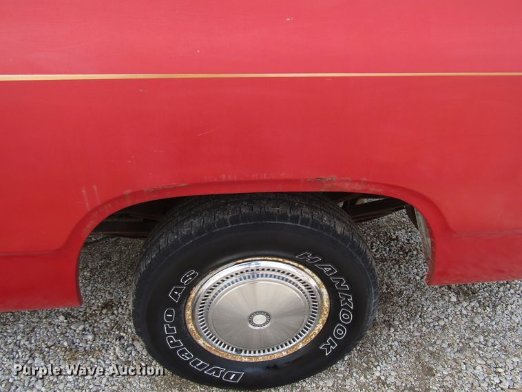 image for item DH8388 1983 Dodge D150 pickup truck