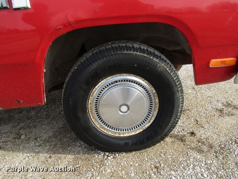 image for item DH8388 1983 Dodge D150 pickup truck