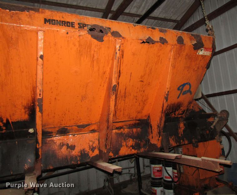 image for item DH8389 Monroe MV/MSV V-box spreader