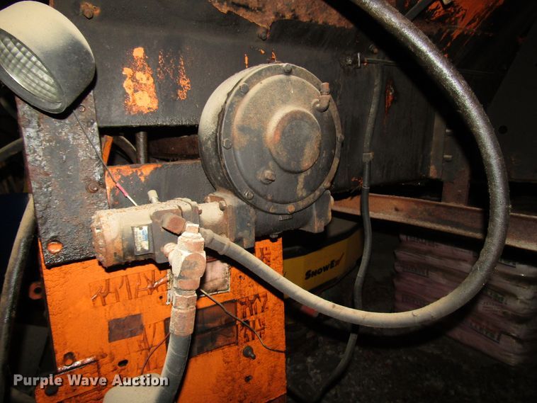 image for item DH8389 Monroe MV/MSV V-box spreader