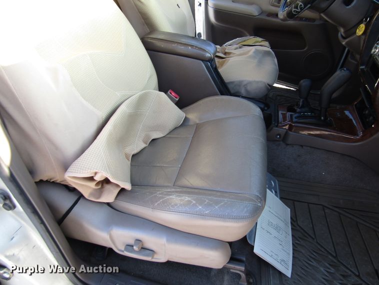 image for item DH8391 1999 Toyota 4Runner SUV