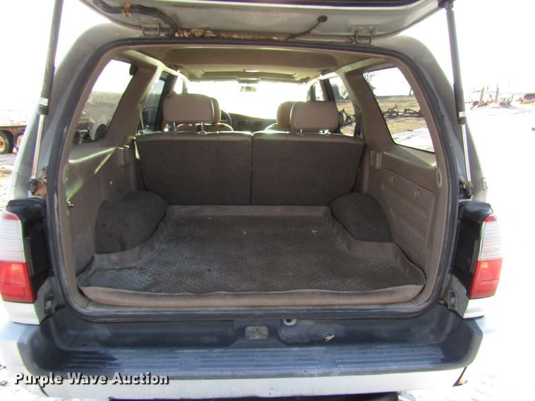 image for item DH8391 1999 Toyota 4Runner SUV