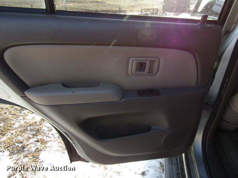 image for item DH8391 1999 Toyota 4Runner SUV