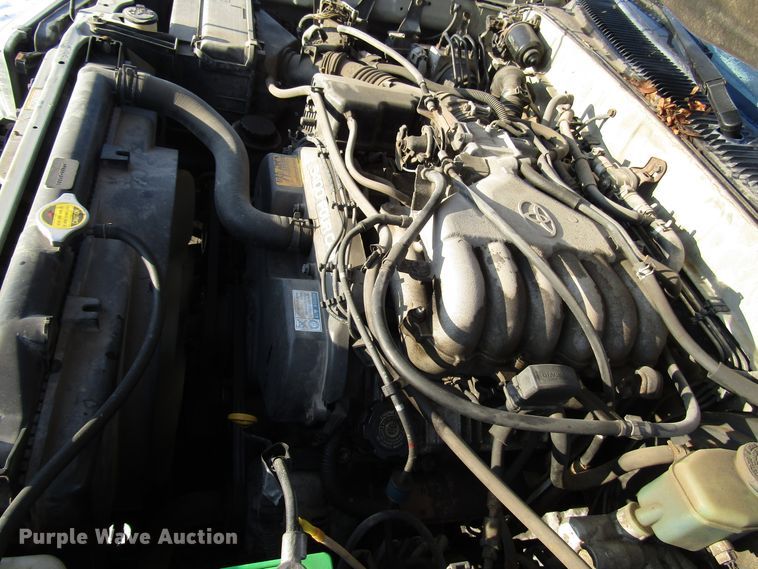 image for item DH8391 1999 Toyota 4Runner SUV