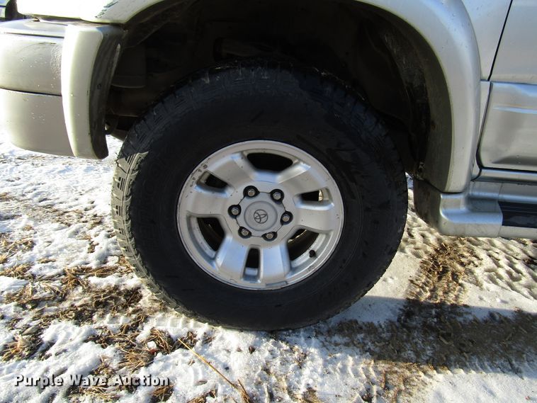 image for item DH8391 1999 Toyota 4Runner SUV