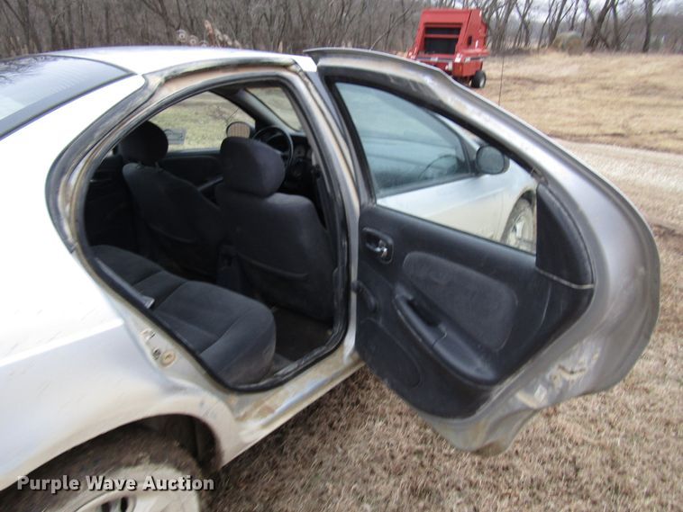 image for item DH8405 2000 Dodge Neon