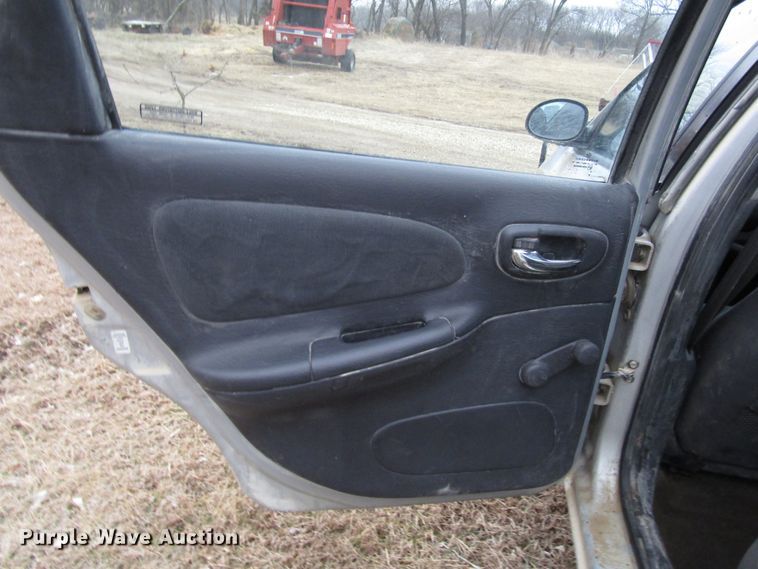 image for item DH8405 2000 Dodge Neon