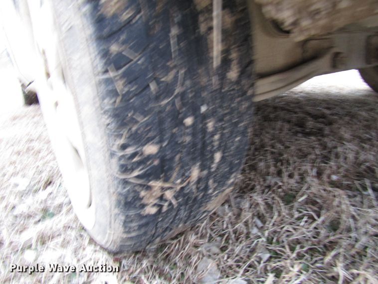 image for item DH8405 2000 Dodge Neon