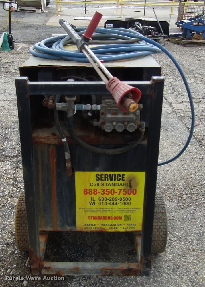 image for item DH8418 Powerhouse 2303-0M30 pressure washer