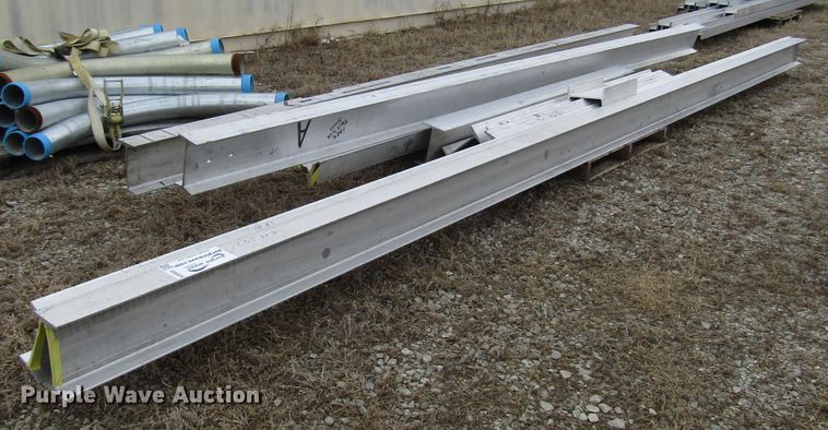 image for item DH8424 (11) aluminum beams