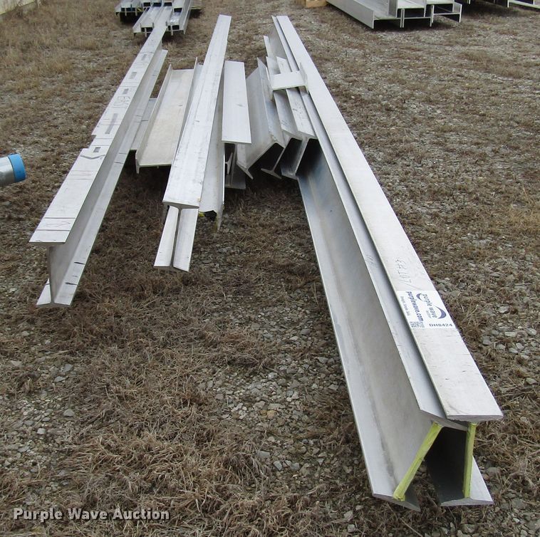 image for item DH8424 (11) aluminum beams