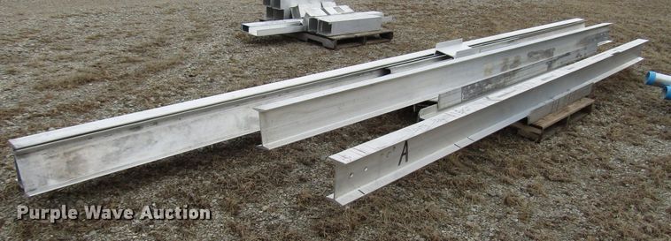 image for item DH8424 (11) aluminum beams