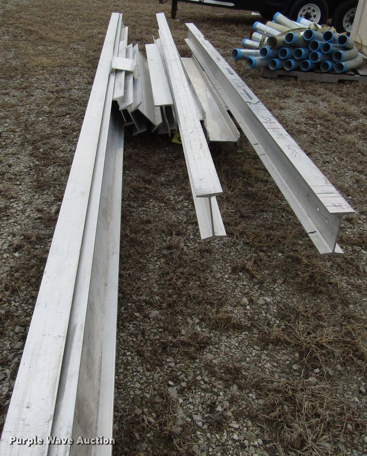image for item DH8424 (11) aluminum beams