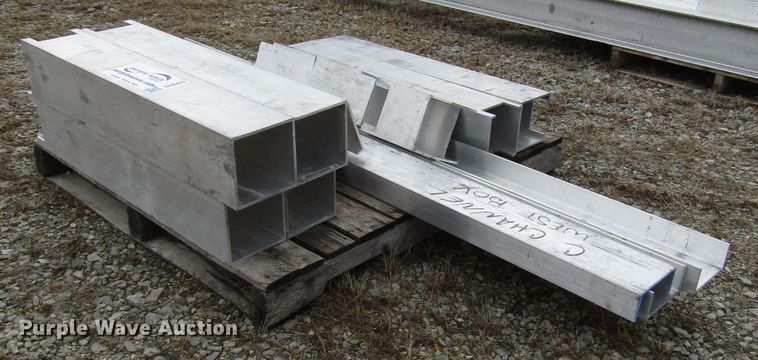 image for item DH8425 (9) aluminum channel
