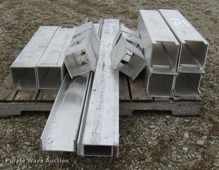 image for item DH8425 (9) aluminum channel