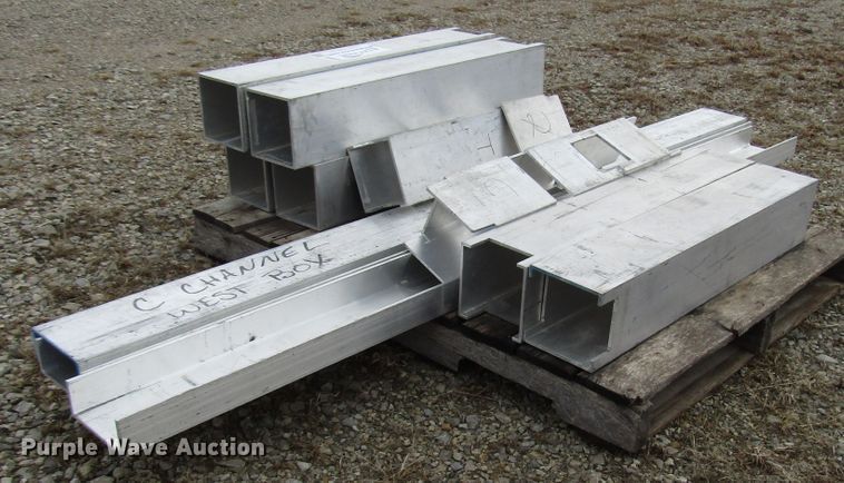 image for item DH8425 (9) aluminum channel