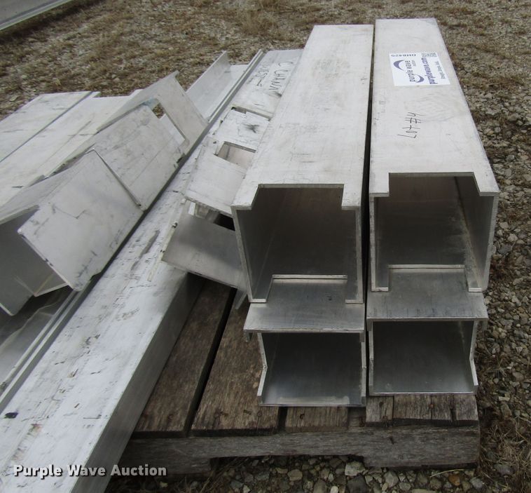 image for item DH8425 (9) aluminum channel