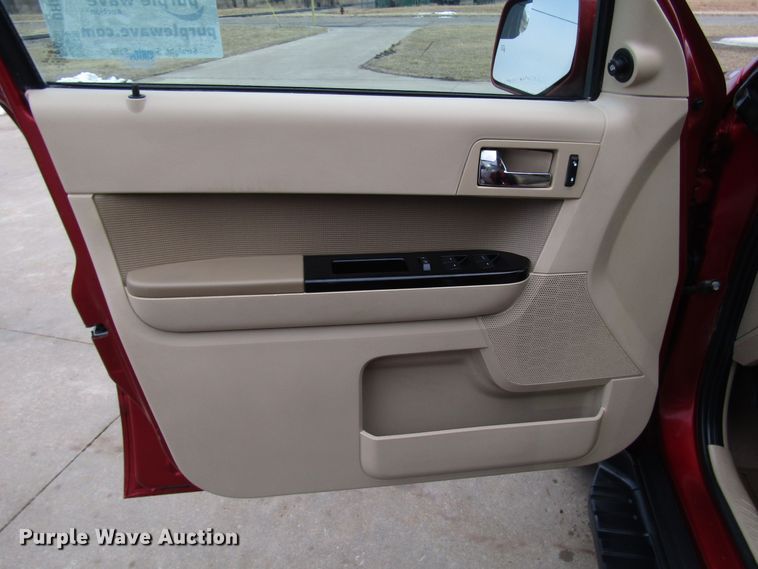 image for item DH8429 2012 Ford Escape Limited SUV