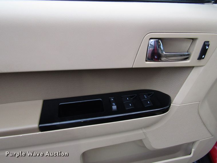 image for item DH8429 2012 Ford Escape Limited SUV