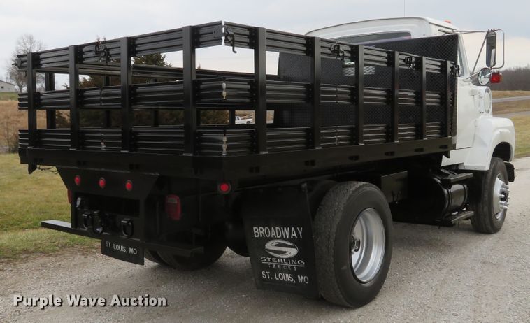 image for item DI2022 1993 Ford L8000 AeroMax flatbed truck