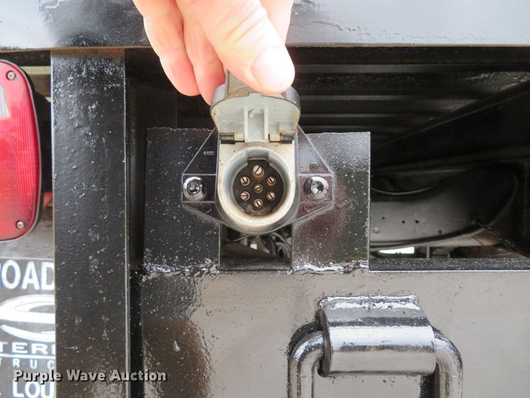 image for item DI2022 1993 Ford L8000 AeroMax flatbed truck