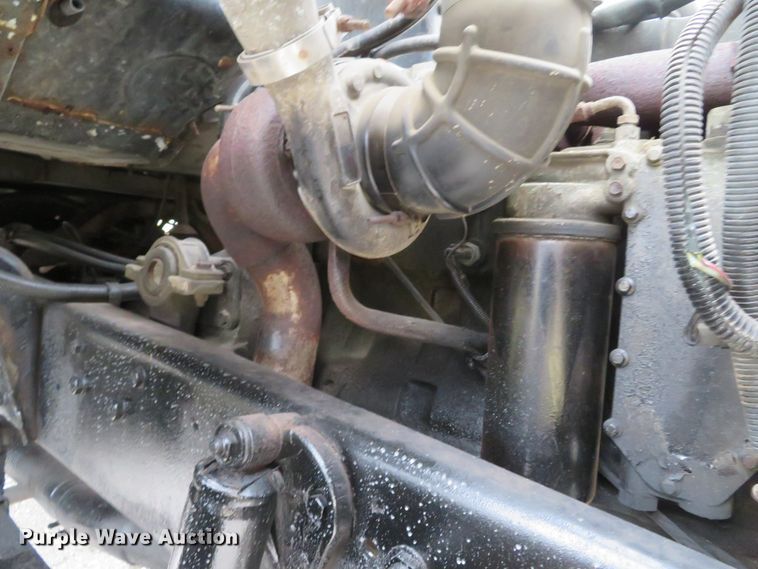 image for item DI2022 1993 Ford L8000 AeroMax flatbed truck