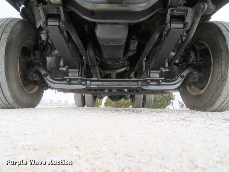 image for item DI2022 1993 Ford L8000 AeroMax flatbed truck