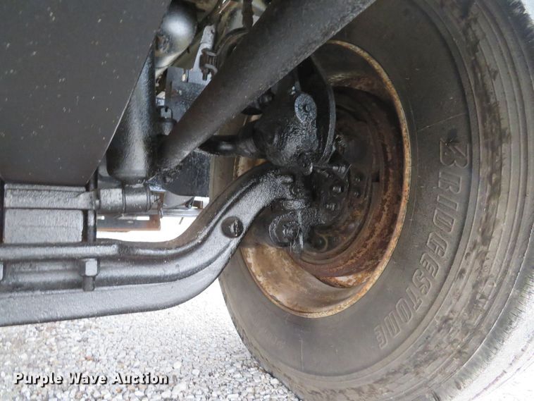 image for item DI2022 1993 Ford L8000 AeroMax flatbed truck