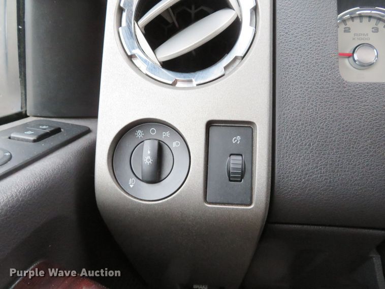 image for item DI2023 2009 Ford F250 Super Duty Lariat Crew Cab pickup truck