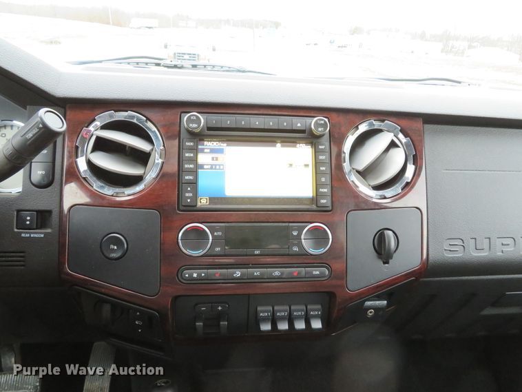 image for item DI2023 2009 Ford F250 Super Duty Lariat Crew Cab pickup truck