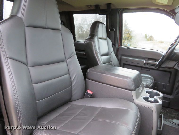 image for item DI2023 2009 Ford F250 Super Duty Lariat Crew Cab pickup truck