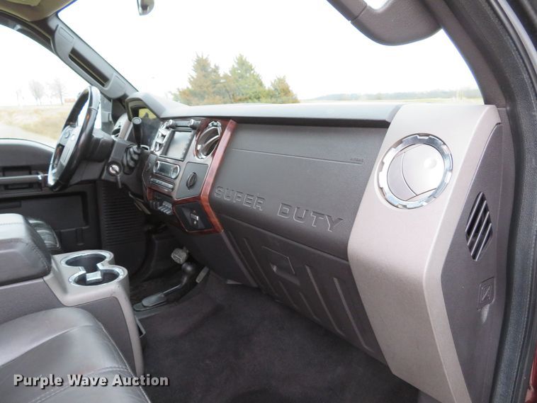 image for item DI2023 2009 Ford F250 Super Duty Lariat Crew Cab pickup truck