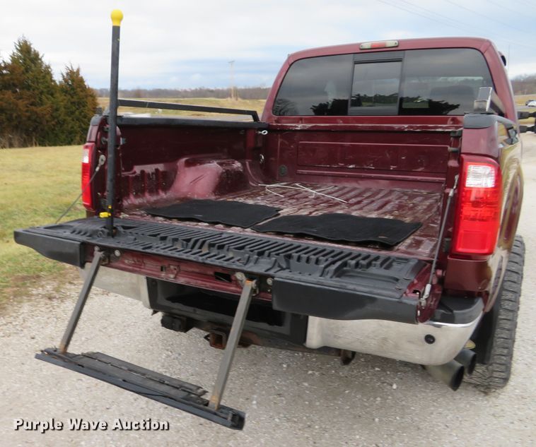 image for item DI2023 2009 Ford F250 Super Duty Lariat Crew Cab pickup truck