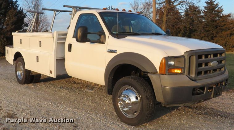 image for item DI2024 2005 Ford F550 Super Duty XL utility truck