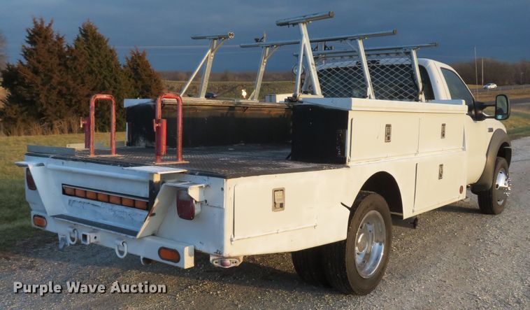 image for item DI2024 2005 Ford F550 Super Duty XL utility truck