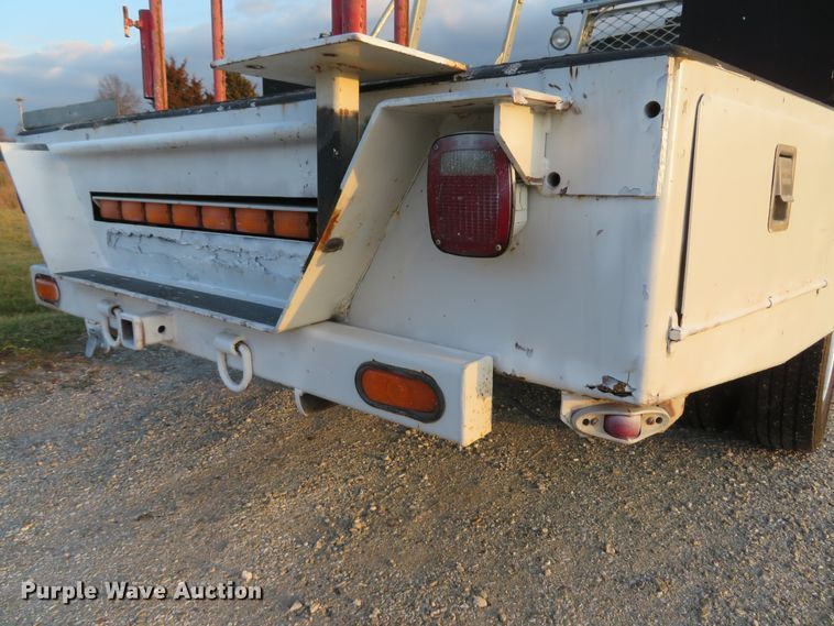 image for item DI2024 2005 Ford F550 Super Duty XL utility truck