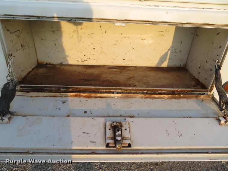 image for item DI2024 2005 Ford F550 Super Duty XL utility truck