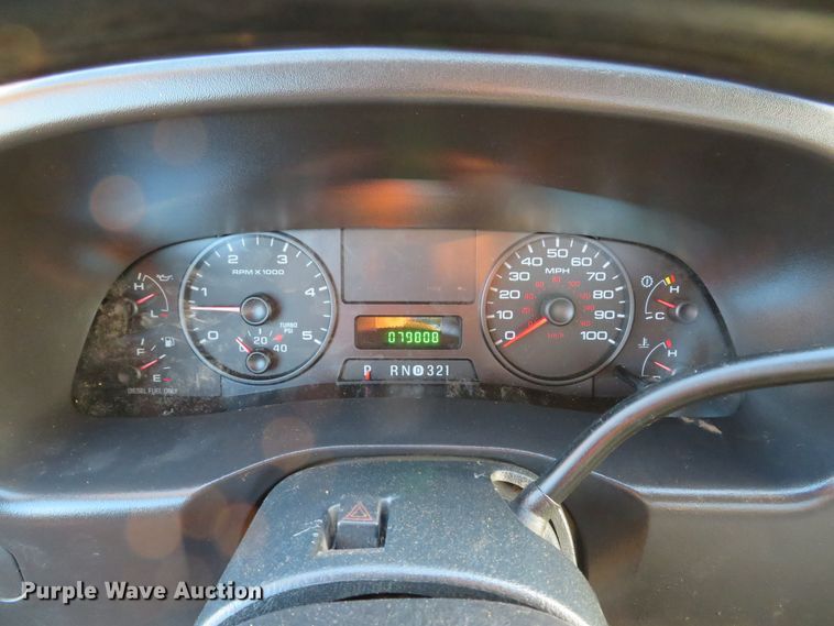 image for item DI2024 2005 Ford F550 Super Duty XL utility truck