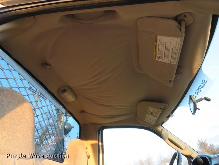 image for item DI2024 2005 Ford F550 Super Duty XL utility truck