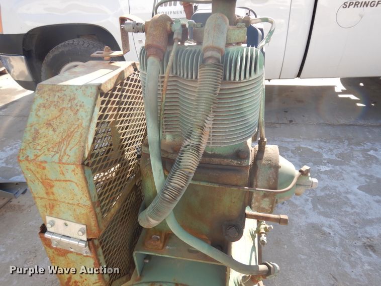 image for item DI9187 Champion air compressor