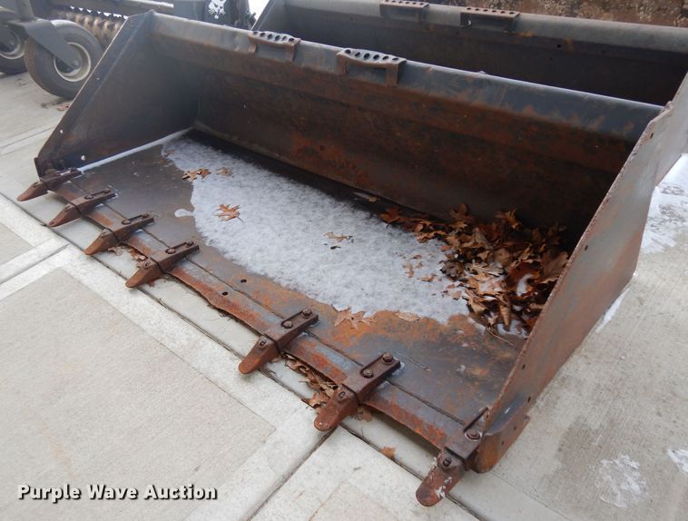 image for item DI9193 Bobcat 84"W skid steer bucket
